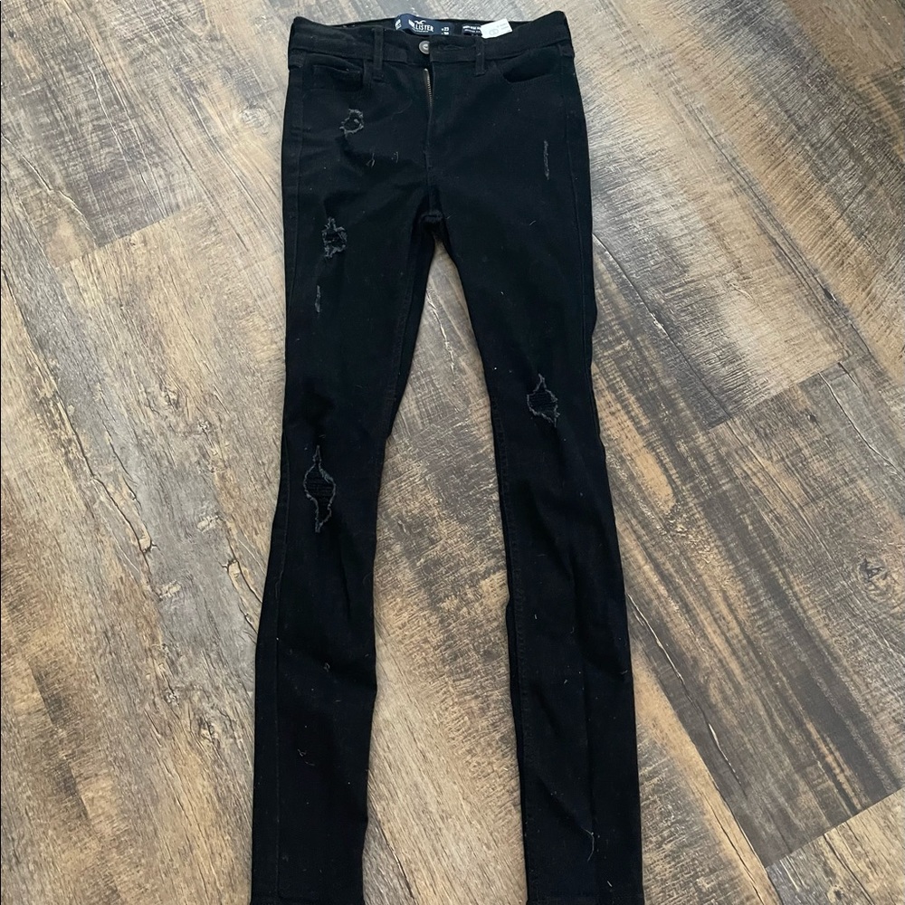 Black skinny Hollister distressed jeans